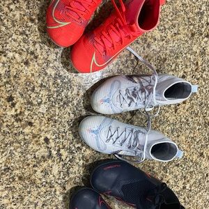 Size 1y soccer cleats. 2 outdoor 1 turf